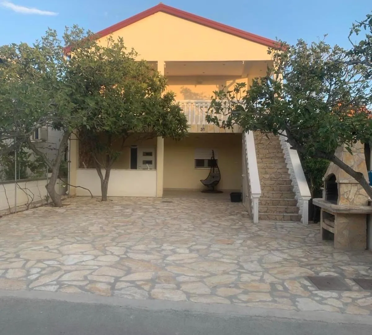 Apartments Mateo Vir