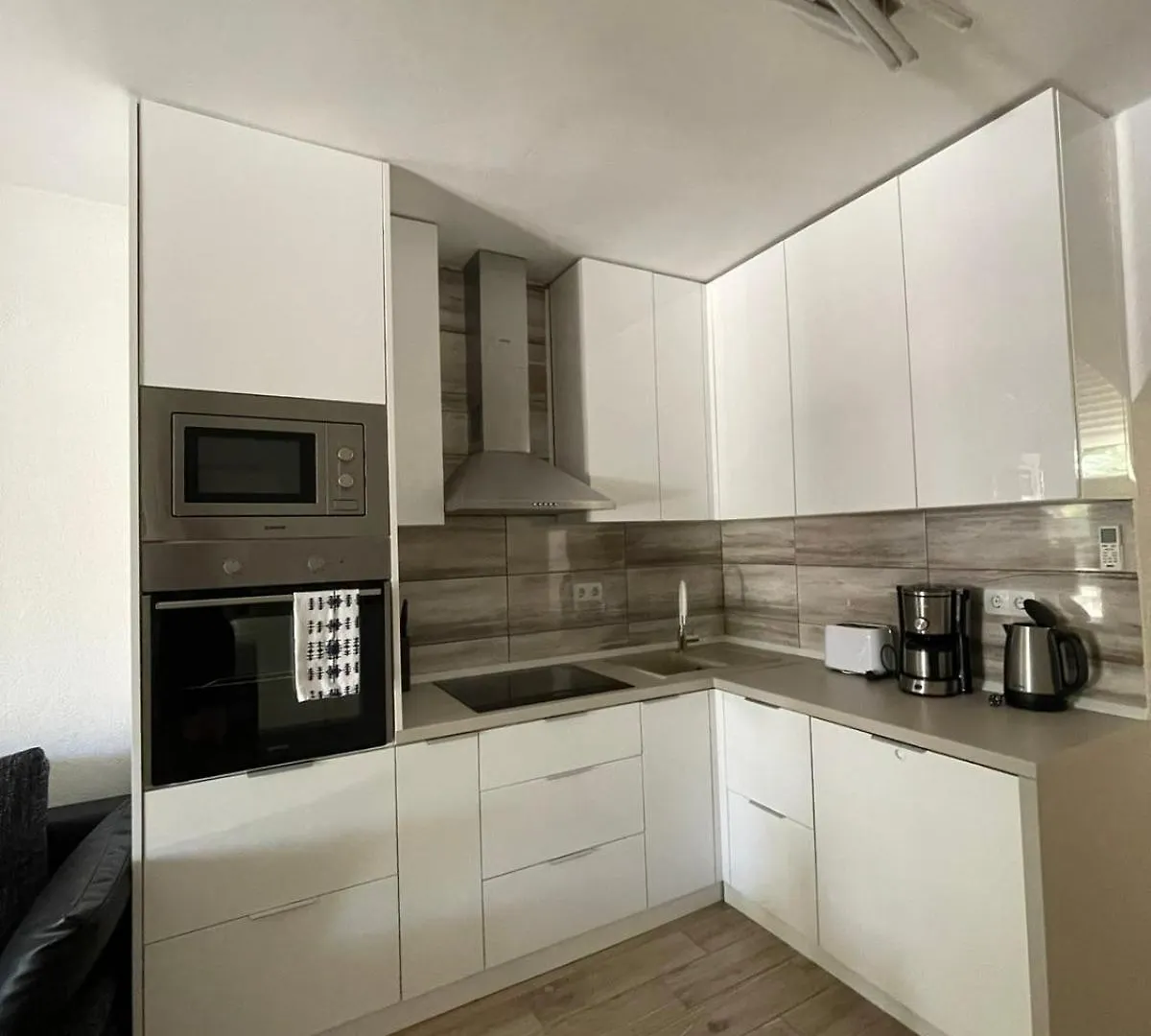 Apartments Mateo Vir