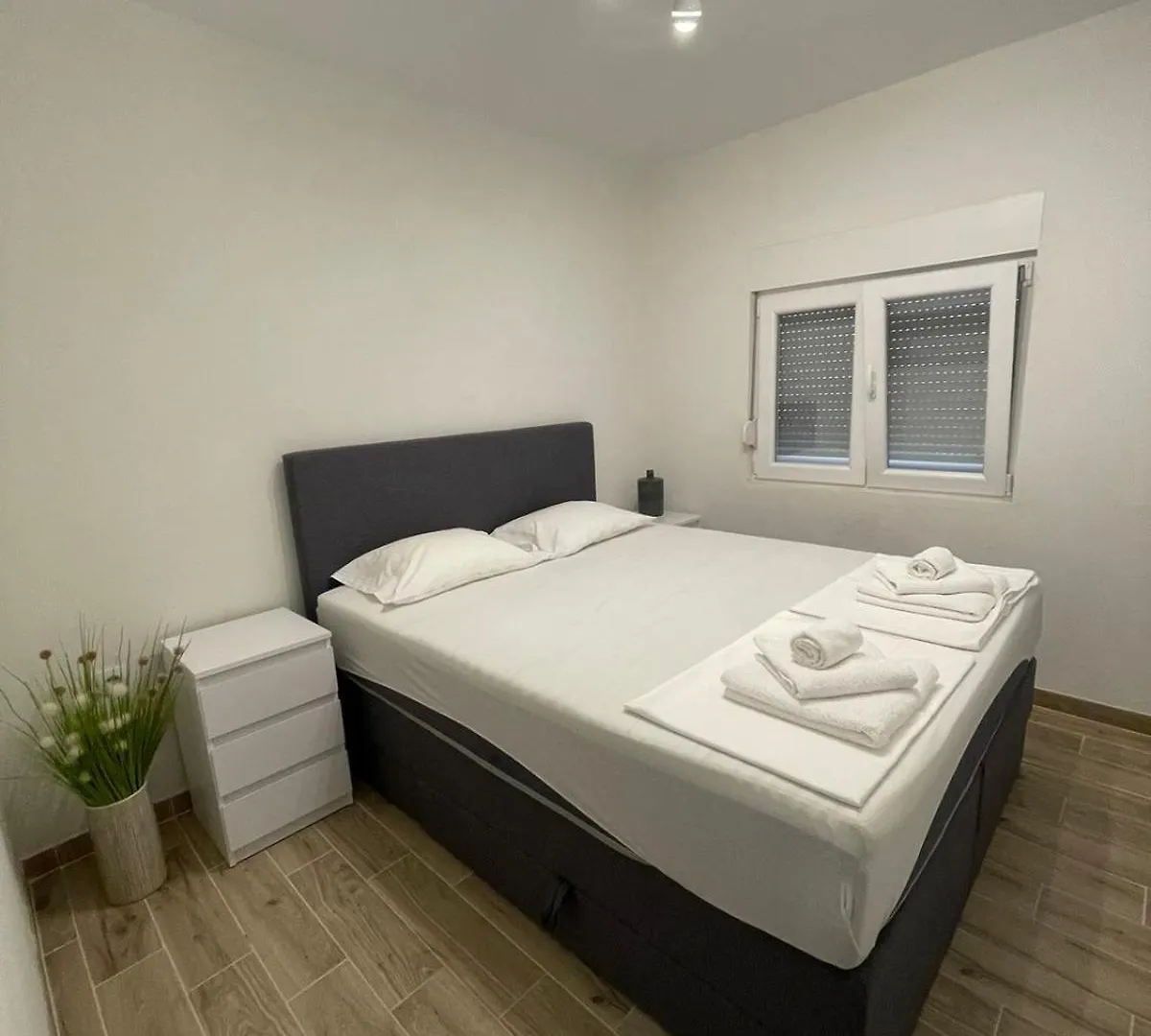 Apartments Mateo Vir Croatia